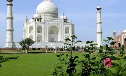 Never to miss these 3 Spots on a trip to Agra: Taj Mahal, Agra Fort & Fatehpur Sikri