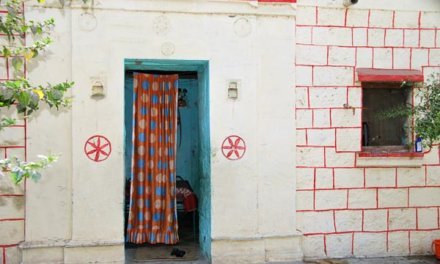 Worlds’s Only Village with No Doors and Locks – Shani Signapur, Maharashtra